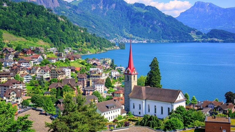 ¿Puedo trabajar en Suiza con una residencia española?